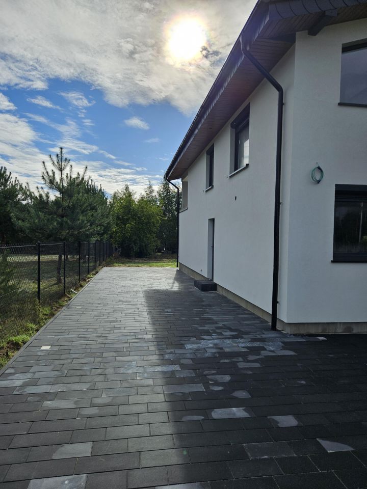 dom wolnostojący, 4 pokoje Skrzynka. Zdjęcie 2