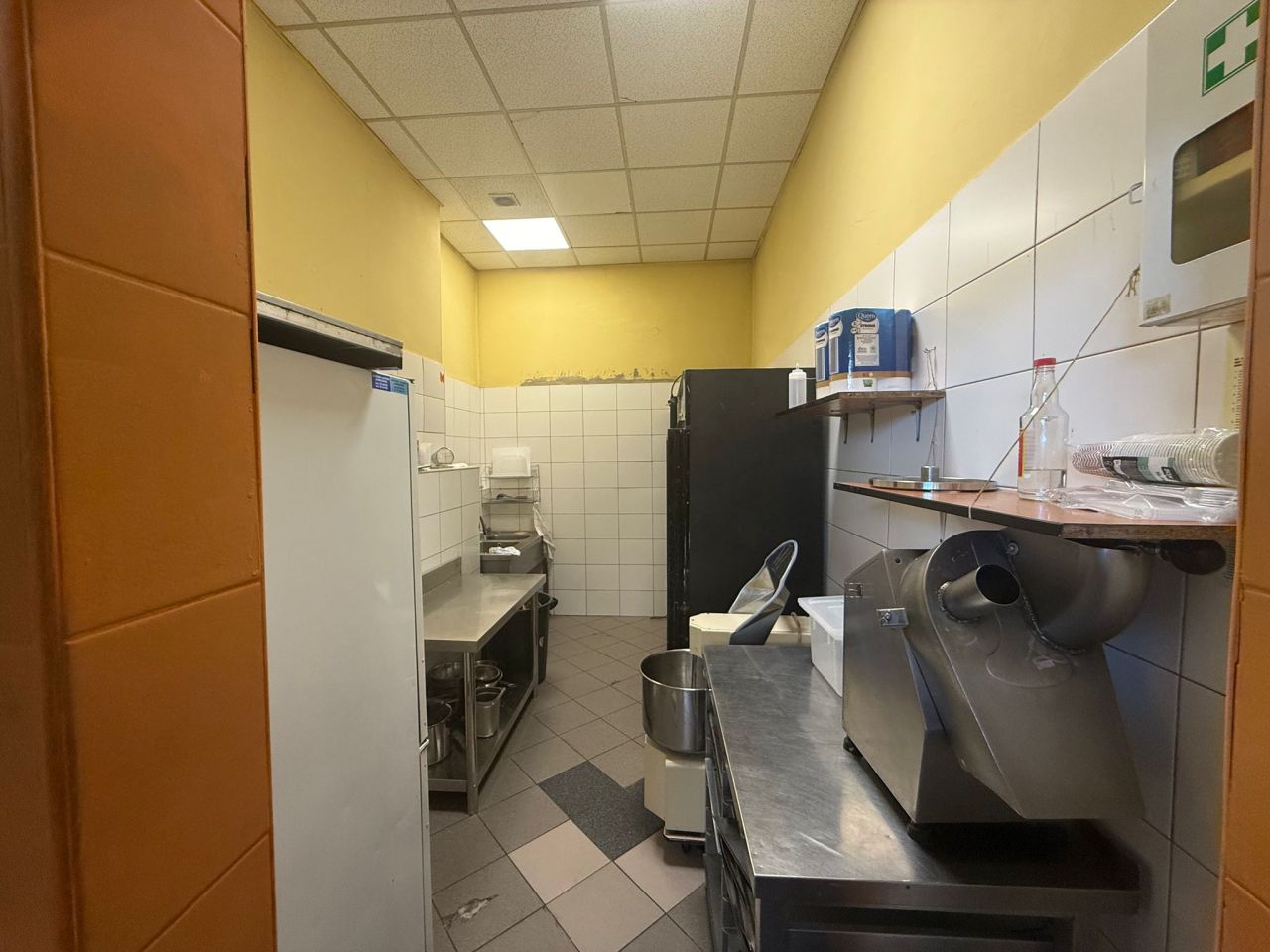 Lokal Poznań Winogrady, os. Przyjaźni. Zdjęcie 5