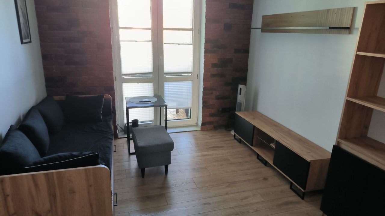 Mieszkanie 2-pokojowe Warszawa Włochy. Zdjęcie 1