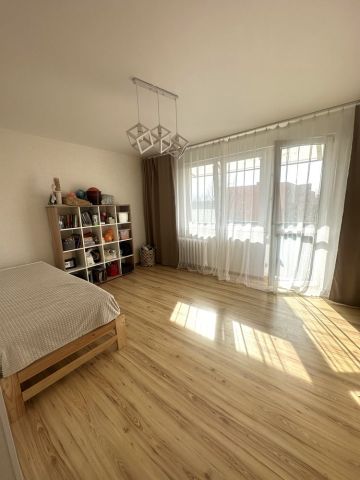 Mieszkanie 3-pokojowe Radom, ul. Ostrowiecka. Zdjęcie 1