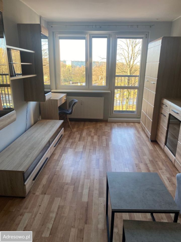 Mieszkanie 1-pokojowe Poznań Winogrady, os. Kosmonautów. Zdjęcie 5