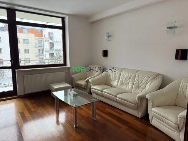 Mieszkanie 3-pokojowe Warszawa Wilanów, ul. Sarmacka. Zdjęcie 1