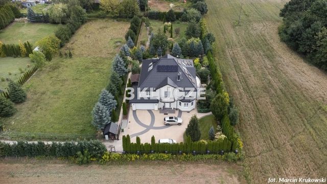 dom wolnostojący, 8 pokoi Jakubowice Konińskie. Zdjęcie 1