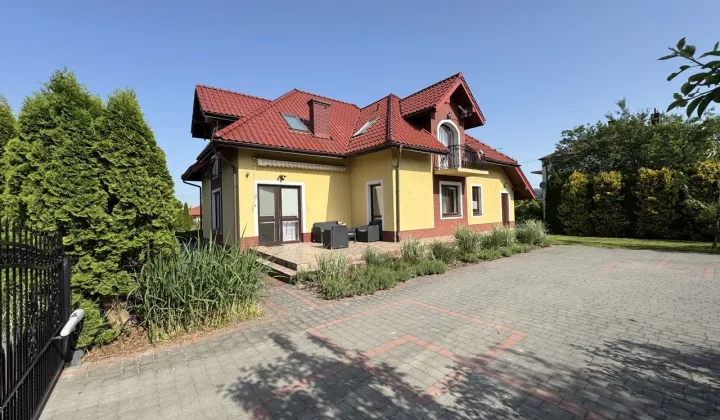dom wolnostojący, 6 pokoi Malinie