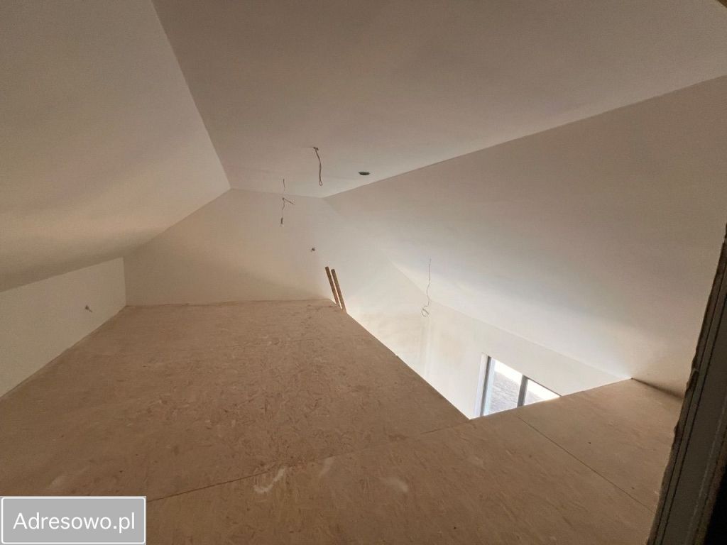 dom wolnostojący, 4 pokoje Sangrodz. Zdjęcie 8