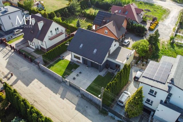 dom wolnostojący, 5 pokoi Zgierz. Zdjęcie 14