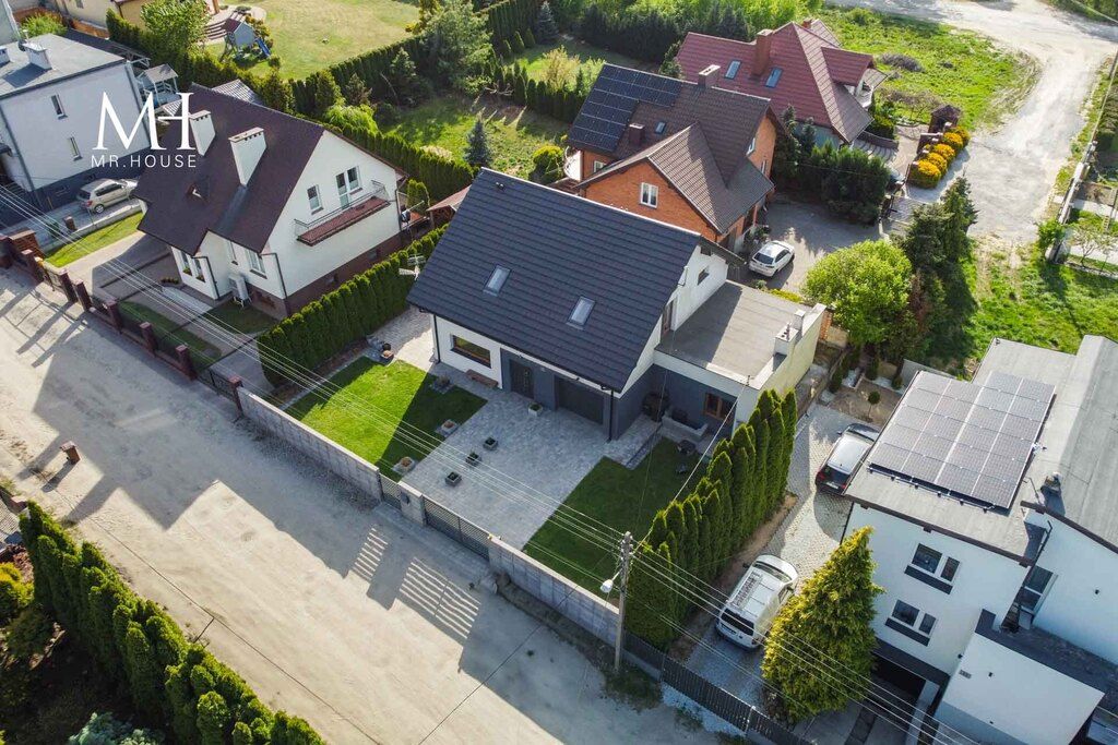 dom wolnostojący, 5 pokoi Zgierz. Zdjęcie 14