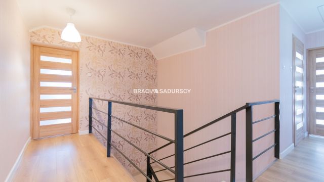 bliźniak, 6 pokoi Wola Luborzycka. Zdjęcie 29