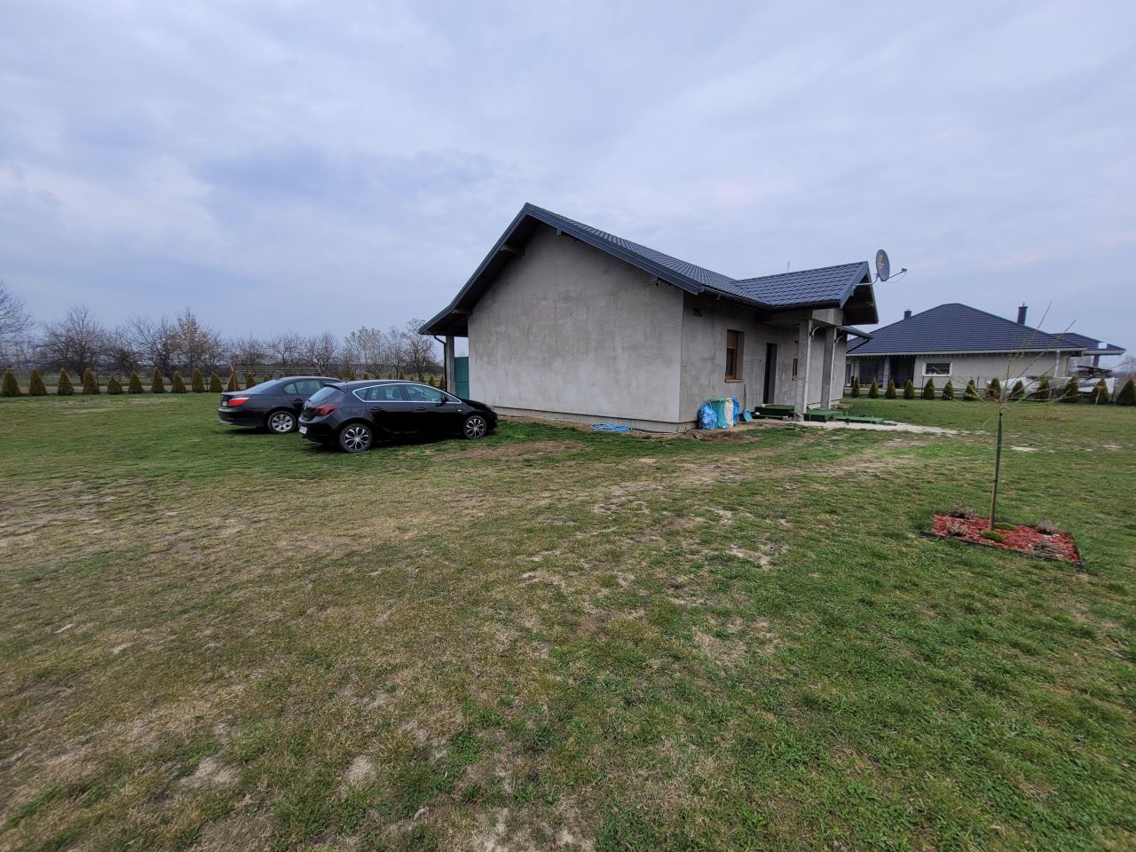 dom wolnostojący, 3 pokoje Chrząstów Kolonia. Zdjęcie 2