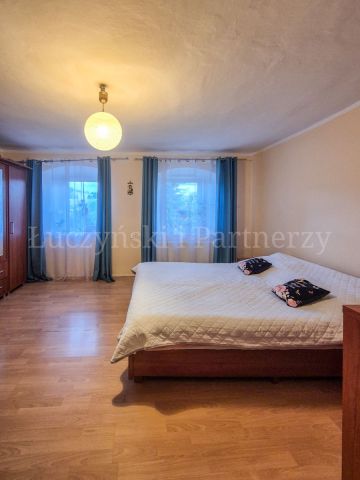 dom wolnostojący, 5 pokoi Pasiecznik. Zdjęcie 12