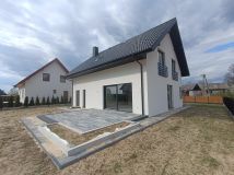dom wolnostojący, 3 pokoje Radomice Lipa, ul. Główna. Zdjęcie 3
