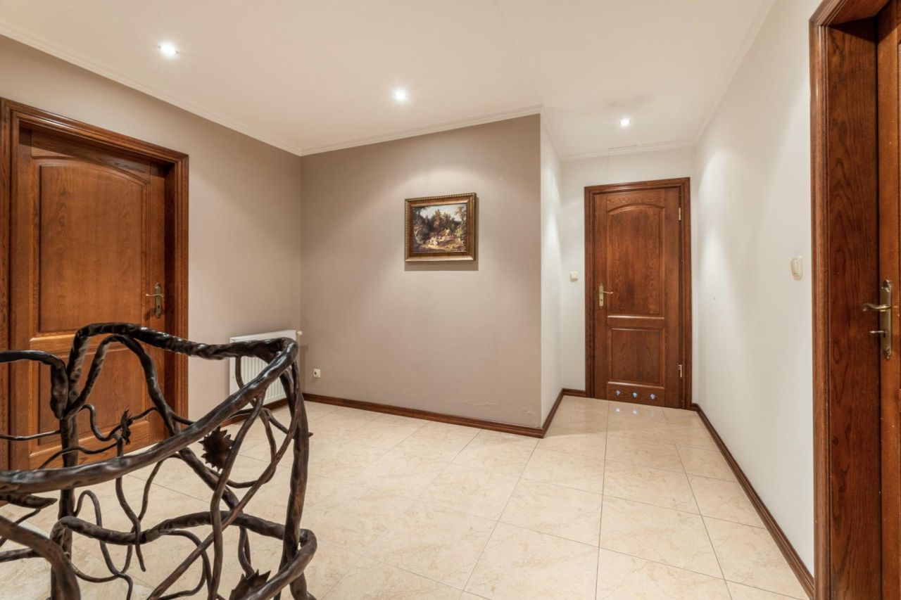 dom wolnostojący, 7 pokoi Chyby, ul. Cisowa. Zdjęcie 15