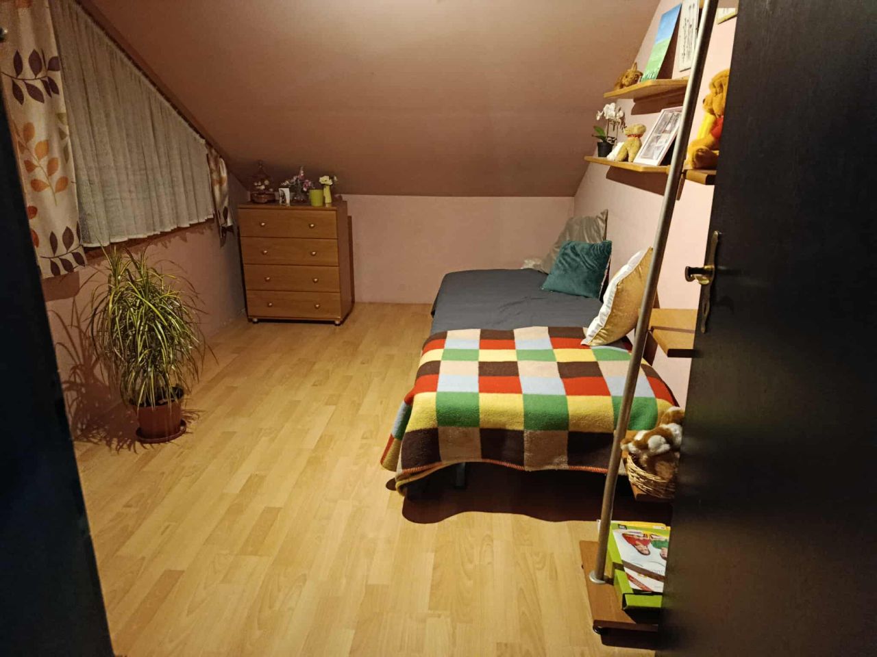 dom wolnostojący, 6 pokoi Dominikowice, brak. Zdjęcie 9