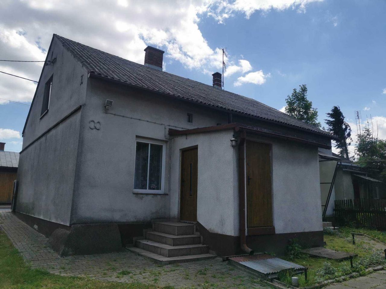 dom wolnostojący, 3 pokoje Żarnowiec. Zdjęcie 1