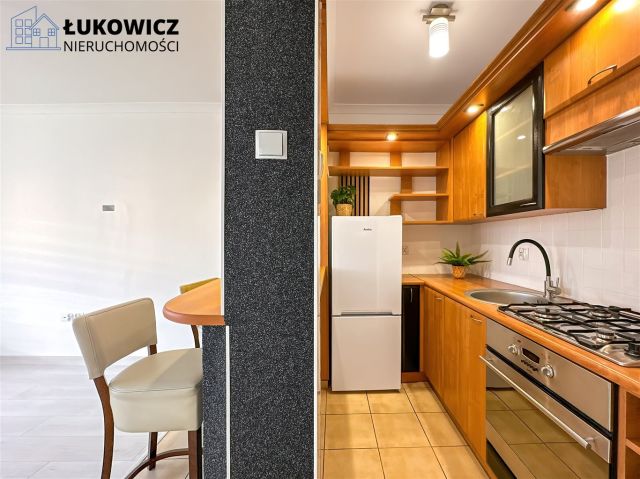 Mieszkanie 2-pokojowe Czechowice-Dziedzice, ul. Adama Mickiewicza. Zdjęcie 6