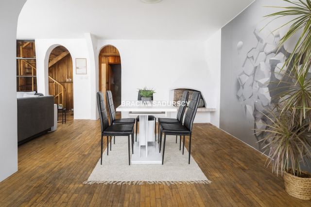 bliźniak, 5 pokoi Wieliczka Centrum, ul. Brata Alojzego Kosiby. Zdjęcie 5