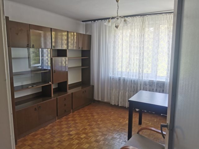 Mieszkanie 3-pokojowe Pionki. Zdjęcie 1