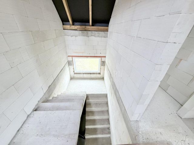 dom wolnostojący, 4 pokoje Kowala. Zdjęcie 5