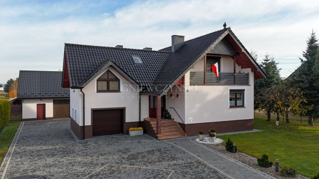 dom wolnostojący, 5 pokoi Sidzina, ul. Polna. Zdjęcie 1