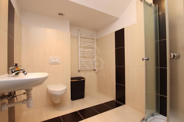 bliźniak, 6 pokoi Karwiany. Zdjęcie 14