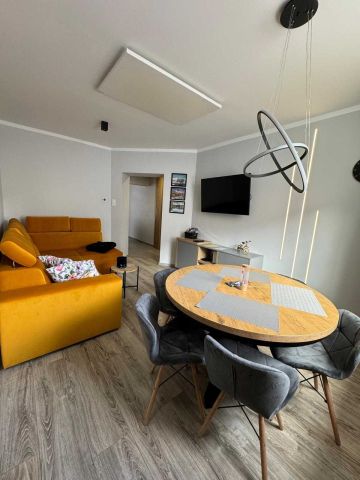 Mieszkanie 2-pokojowe Jelenia Góra Centrum, ul. Romualda Traugutta. Zdjęcie 1