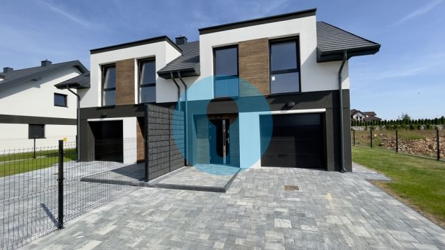 bliźniak, 5 pokoi Brzeziny. Zdjęcie 1