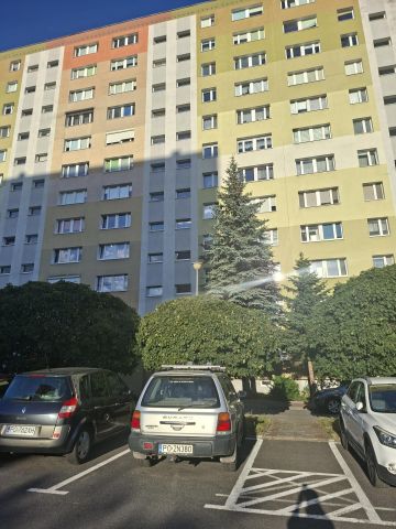 Mieszkanie 3-pokojowe Poznań Piątkowo, os. Jana III Sobieskiego. Zdjęcie 1