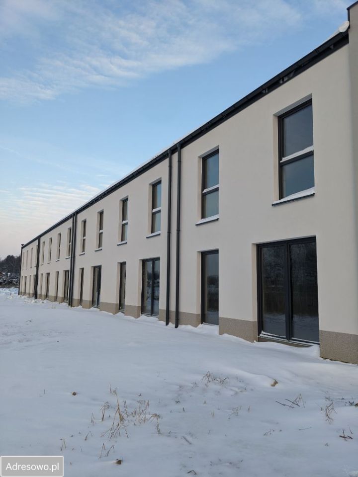 dom szeregowy, 4 pokoje Brzozówka, ul. Osiedle Ciche. Zdjęcie 2