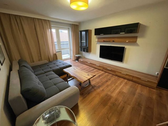 Mieszkanie 3-pokojowe Stare Miasto. Zdjęcie 1