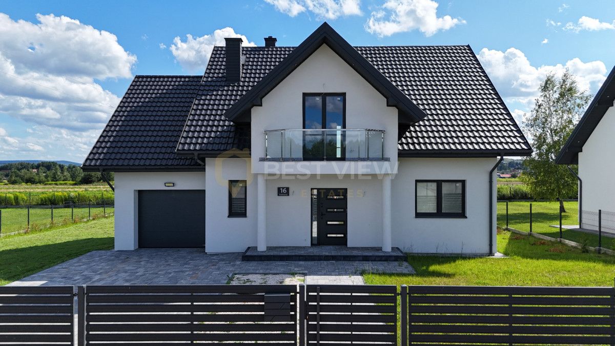 dom wolnostojący, 5 pokoi Kielce. Zdjęcie 2