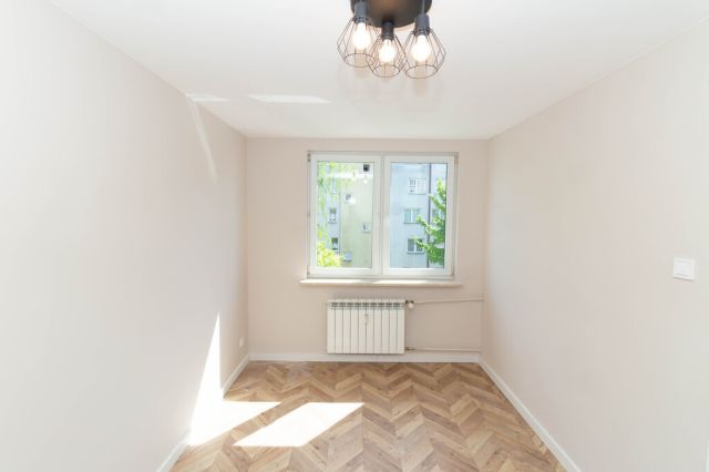 Mieszkanie 3-pokojowe Ostrowiec Świętokrzyski, ul. Iłżecka. Zdjęcie 8