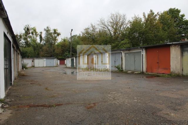 Garaż/miejsce parkingowe Bytom, ul. Wrocławska. Zdjęcie 2