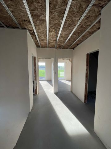 dom wolnostojący, 5 pokoi Mokra. Zdjęcie 19