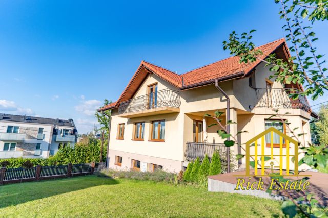 dom wolnostojący, 7 pokoi Bielsko-Biała Lipnik, ul. Chełmska. Zdjęcie 1