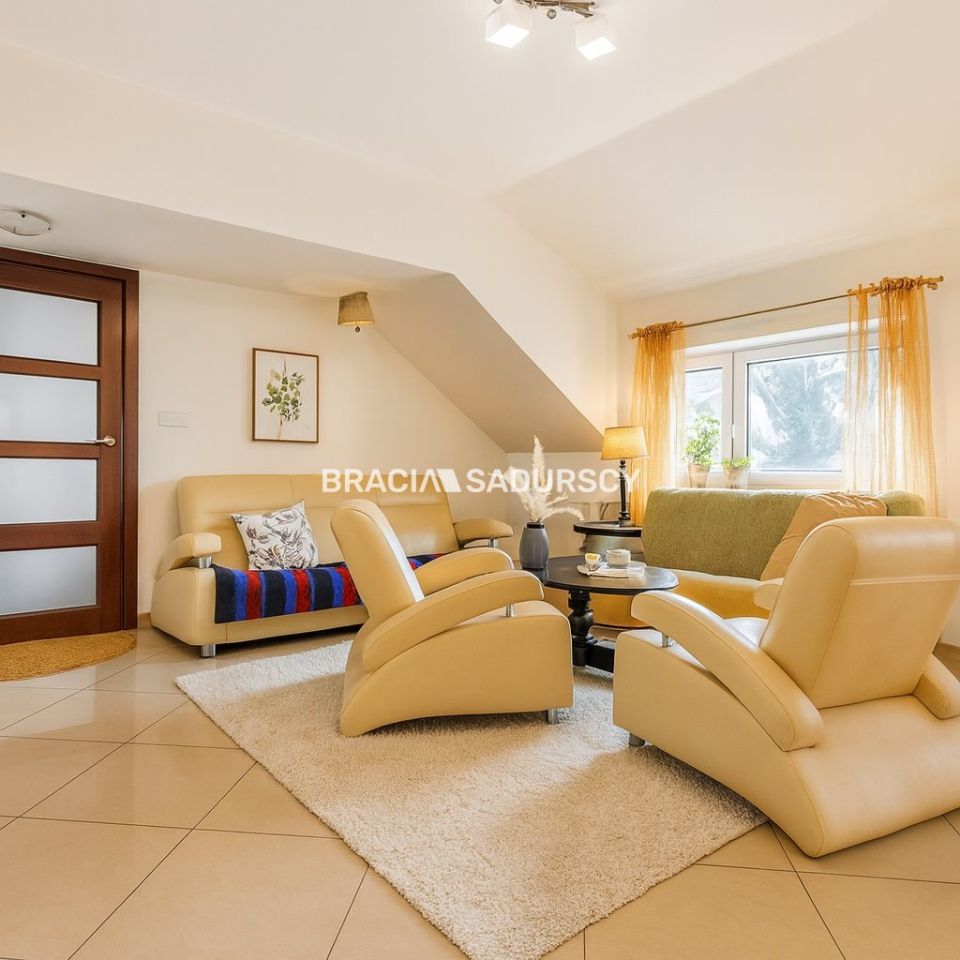 dom wolnostojący, 7 pokoi Kraków Dębniki, ul. Skotnicka. Zdjęcie 3