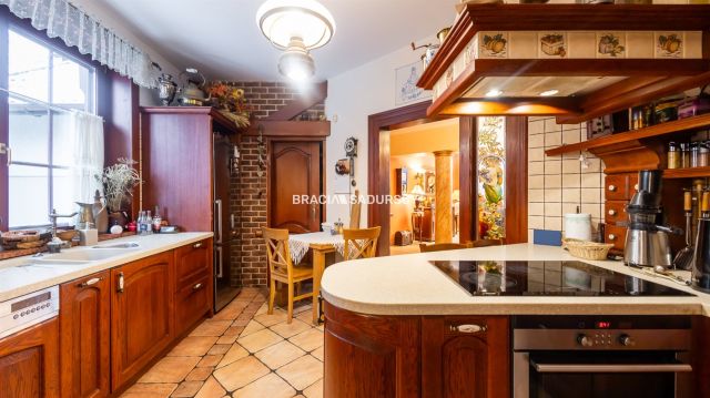 dworek, 8 pokoi Balin, ul. Gwardzistów. Zdjęcie 18