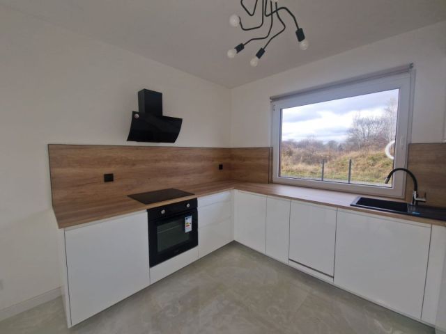 dom wolnostojący, 4 pokoje Mirsk, ul. os. Izerska Polana. Zdjęcie 2