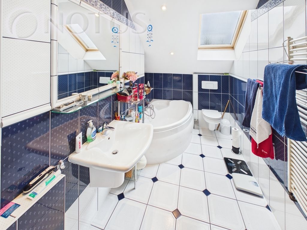 dom wolnostojący, 5 pokoi Gniezno. Zdjęcie 15