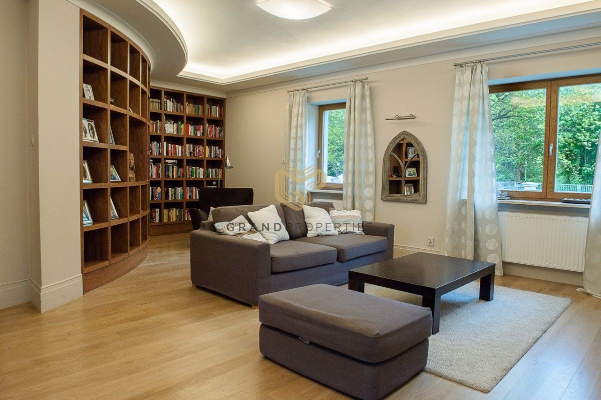 dom wolnostojący, 9 pokoi Konstancin-Jeziorna. Zdjęcie 7