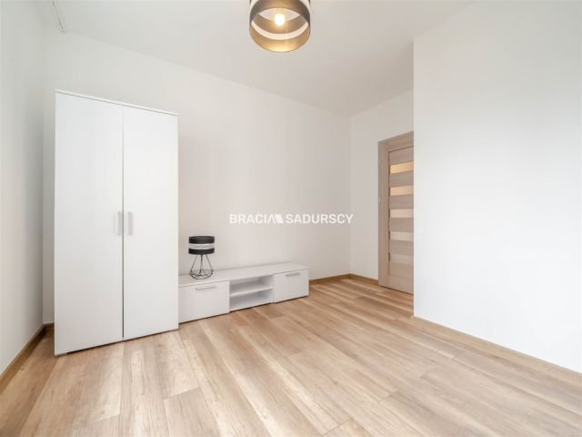 Mieszkanie 2-pokojowe Kraków Czyżyny, ul. Bolesława Orlińskiego. Zdjęcie 9