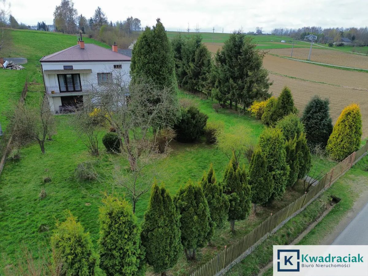 dom wolnostojący, 5 pokoi Brzezówka. Zdjęcie 1