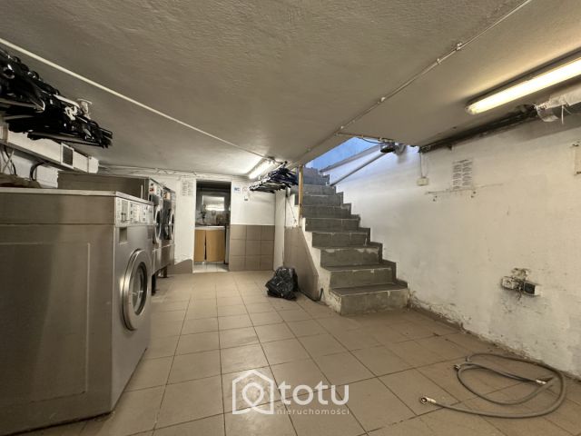 Lokal Warszawa Praga-Południe, rondo gen. Augusta Emila Fieldorfa "Nila". Zdjęcie 10