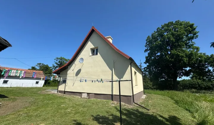 dom wolnostojący, 3 pokoje Chmielówka
