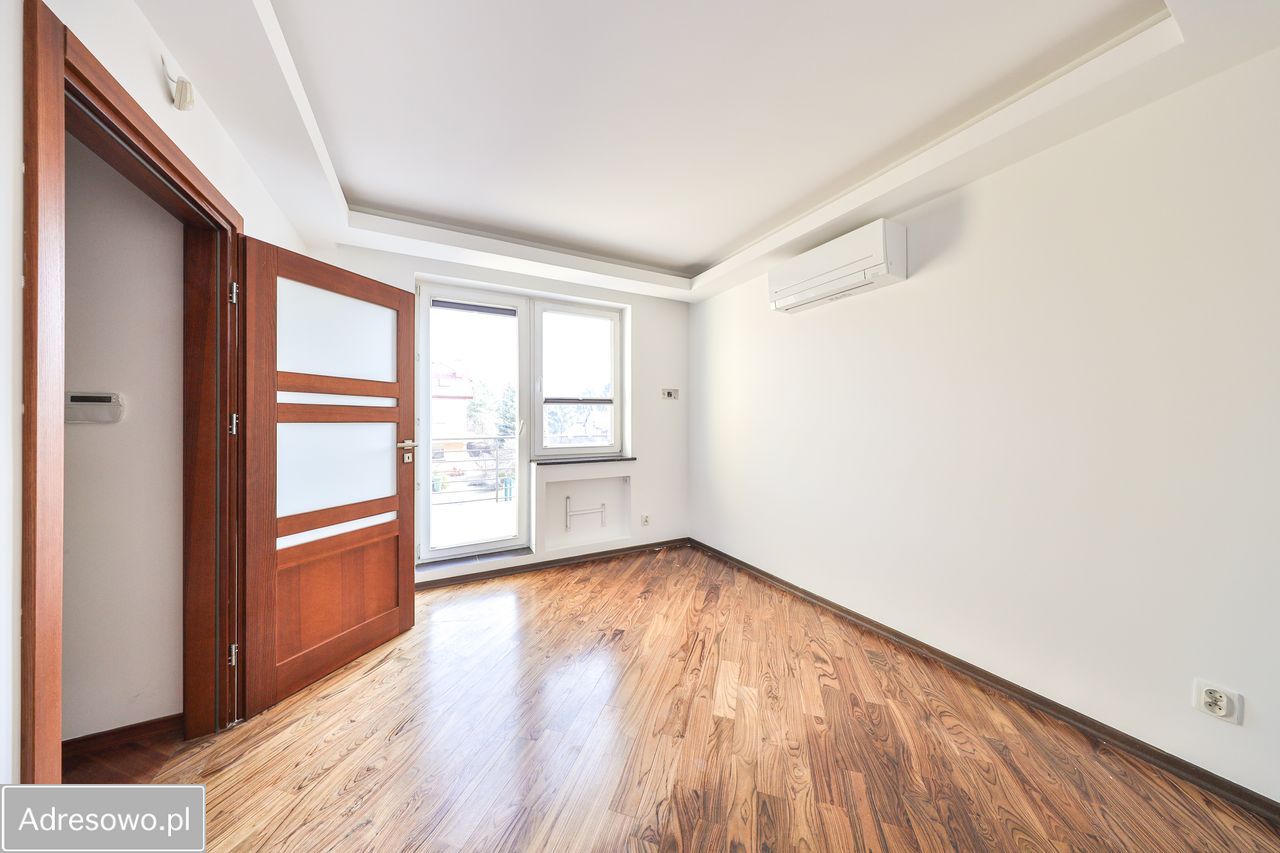 dom szeregowy, 6 pokoi Warszawa Wawer, ul. Jeziorowa. Zdjęcie 9