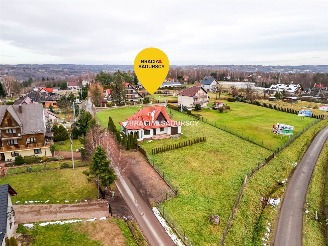 dom wolnostojący, 5 pokoi Krzyszkowice. Zdjęcie 3