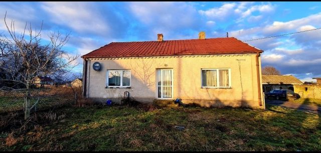 gospodarstwo, 4 pokoje Wieluń-Zalesie. Zdjęcie 1