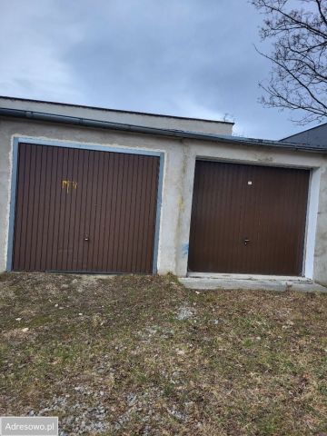 Garaż/miejsce parkingowe Bielawa, ul. Stefana Żeromskiego. Zdjęcie 1