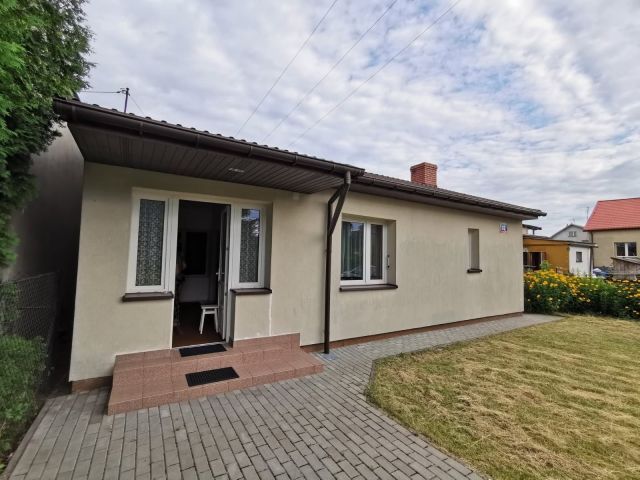 dom wolnostojący, 2 pokoje Łomianki, ul. Wiślana. Zdjęcie 1