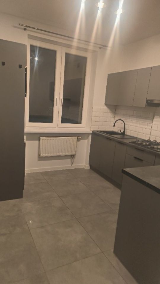 Mieszkanie 3-pokojowe Piotrków Trybunalski, ul. Władysława Broniewskiego. Zdjęcie 3