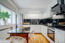 dom wolnostojący, 5 pokoi Magdalenka. Zdjęcie 4